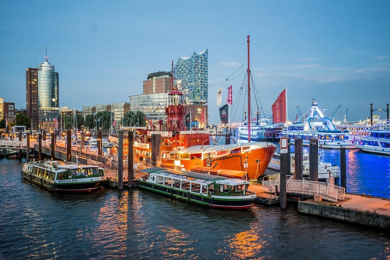 Hotel Das Feuerschiff Amburgo